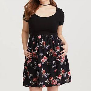 Torrid black skull floral knit to woven skater dress